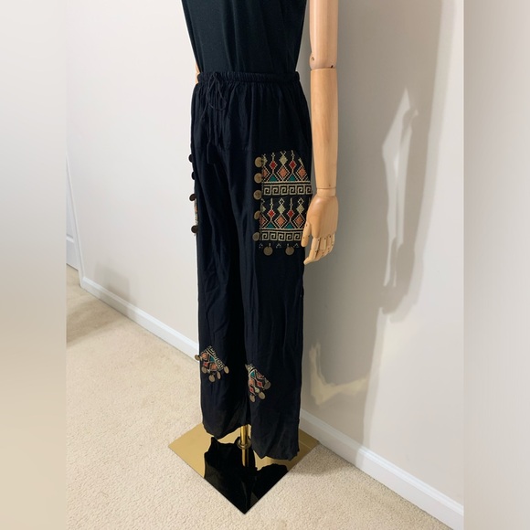Black Hobo Embroidered Wide Leg Pants - Picture 5 of 17